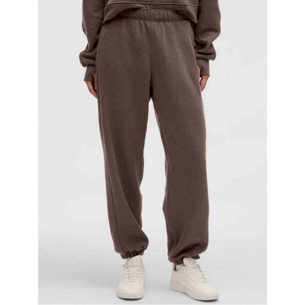 lululemon Oversized Joggers in Espresso Brown